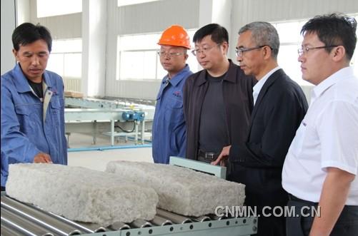長春應化所所長安立佳等調(diào)研萬噸級稀土異戊橡膠生產(chǎn)線