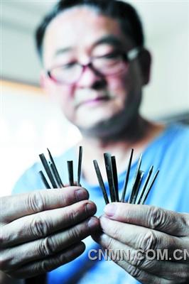開(kāi)槽的工具很多很復(fù)雜，各種槽刀的用途不同