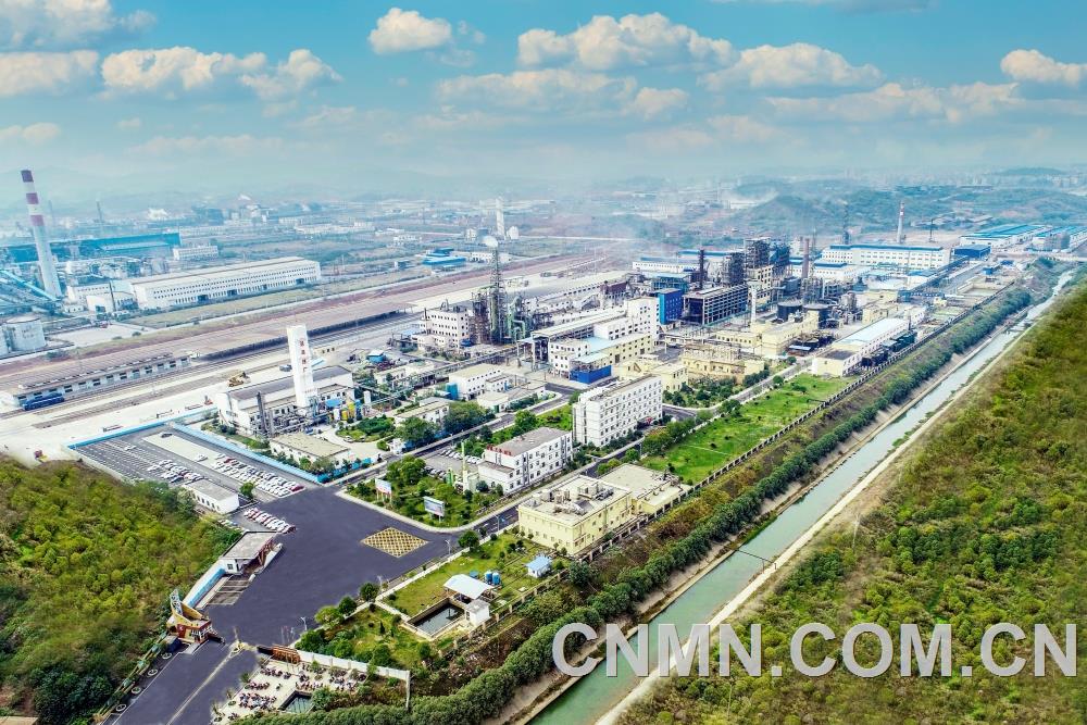 日前，水口山有色金屬有限責(zé)任公司的"水口山鉛錠"被湖南省市場(chǎng)監(jiān)督管理局確認(rèn)為2023 年度"湖南名品"，標(biāo)志著該公司品牌影響力和市場(chǎng)競(jìng)爭(zhēng)力持續(xù)提升。