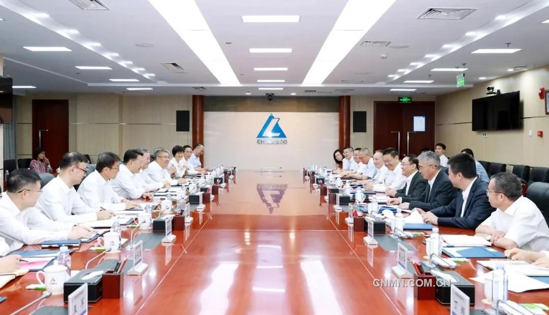 中鋁集團(tuán)與兵器工業(yè)集團(tuán)簽署戰(zhàn)略合作協(xié)議