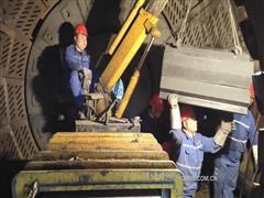 銅陵有色銅山銅礦分公司順利實現(xiàn)“時間過半、任務(wù)過半”目標(biāo)